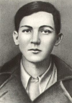 Чекалин Александр Павлович
 
Родился Саша 25 марта 1925 года в селе Песковатское (ныне — Суворовског...