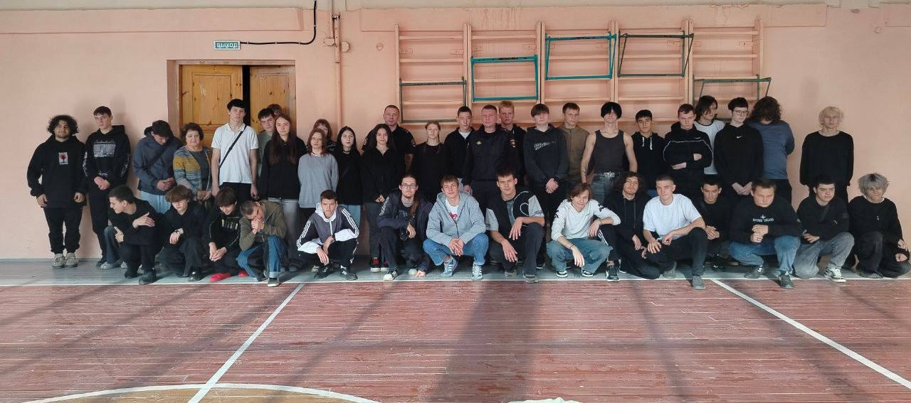 "Знание принципов самообороны": учимся защищать себя! 💪
В #ТСХК_Венев состоялся важный урок безопасн...