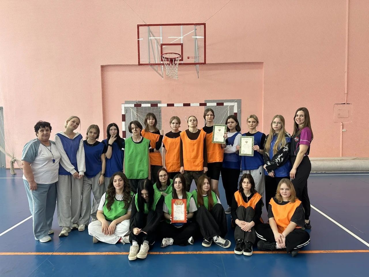 В преддверии Международного женского дня в нашем колледже состоялось яркое и захватывающее спортивно...