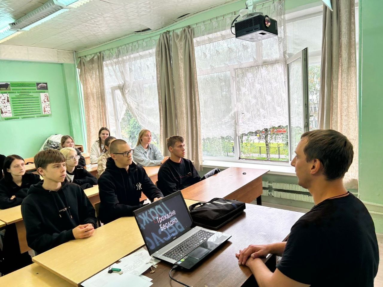 Сегодня, 3 сентября, в #ТСХК в День солидарности в борьбе с терроризмом был проведен киноурок «Гражд...