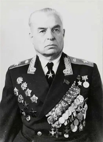 Полубояров Павел Павлович 
 
Павел Павлович Полубояров (3(16) июня 1901, Тула, Российская империя) —...