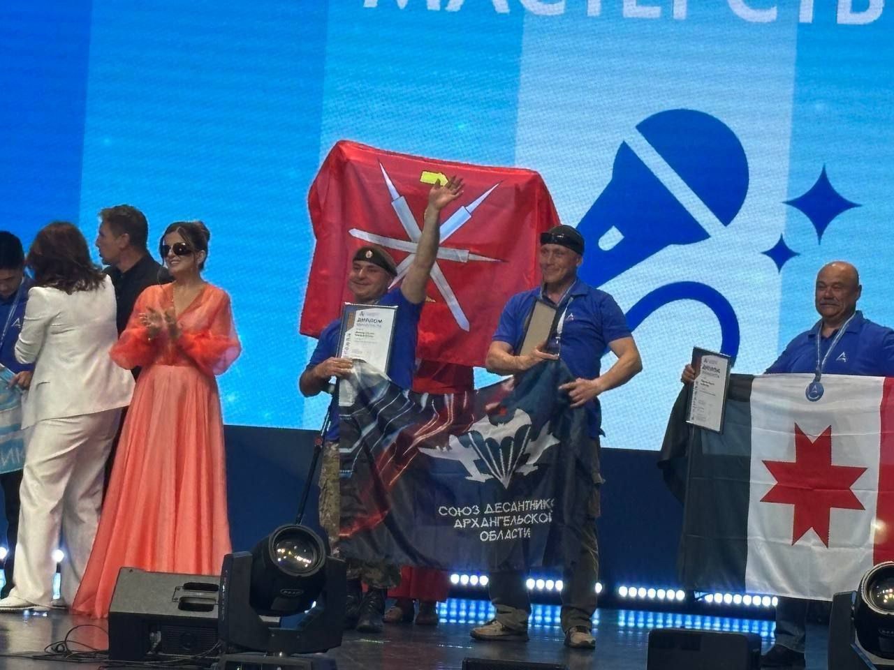 🔥 ТУЛА! ЗАПЕВАЙ! 
НАШ ПАРЕНЬ ПОКАЗАЛ КЛАСС НА "АБИЛИМПИКСЕ" ДЛЯ УЧАСТНИКОВ СВО! 

ВНИМАНИЕ, студенты...