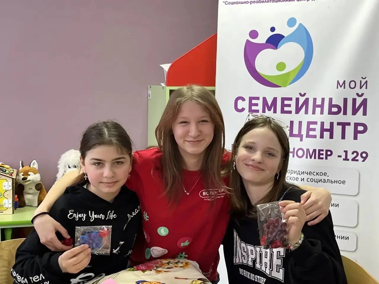 Аромат добра: волонтеры #ТСХК_Венев подарили праздник детям! 🧼✨💛

В преддверии Международного женско...